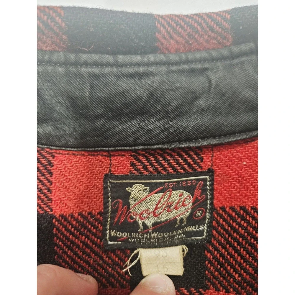 Vintage Woolrich Shirt Men's Large 40s 50s Buffalo Plaid Wool Outdoors USA Small